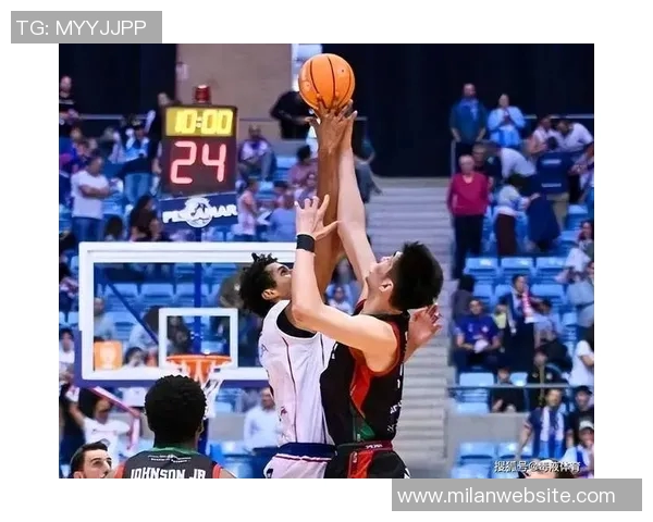 余嘉豪西乙第二战仅出手两次却贡献4分4板助球队迎来赛季首胜 余嘉豪西乙第二战仅出手两次却贡献4分4板助球队迎来赛季首胜