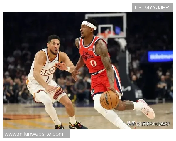 比尔伤愈复出今晚首发出战期待他带领球队重返胜利轨道 比尔伤愈复出今晚首发出战期待他带领球队重返胜利轨道