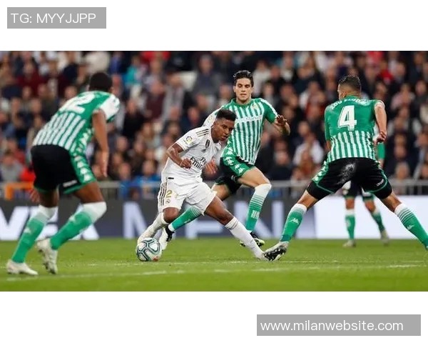 皇马或明夏出售维尼修斯标价不低于25亿引发沙特球队关注 皇马或明夏出售维尼修斯标价不低于25亿引发沙特球队关注