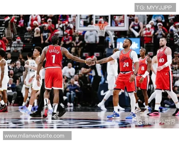 米诺特强调节奏变化与人员轮换策略在比赛中制造对手混乱的重要性 米诺特强调节奏变化与人员轮换策略在比赛中制造对手混乱的重要性