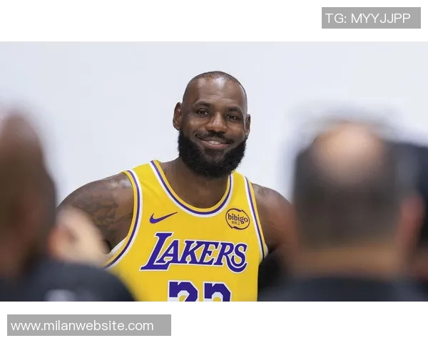 詹姆斯母亲曾想为儿子出头与皮尔斯发生冲突真相揭秘