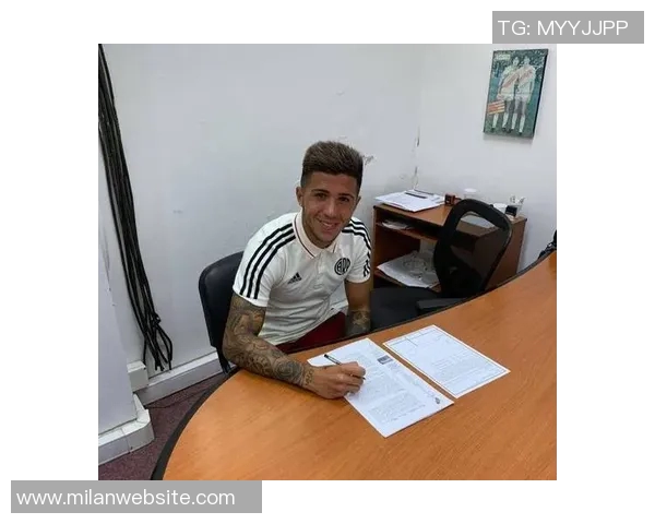 恩佐专访:我心中的英雄是梅西为阿根廷而战的坚定信念 恩佐专访:我心中的英雄是梅西为阿根廷而战的坚定信念