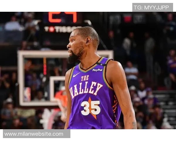 杜兰特谈更衣室角色：成为队友们可以依赖的信任之源